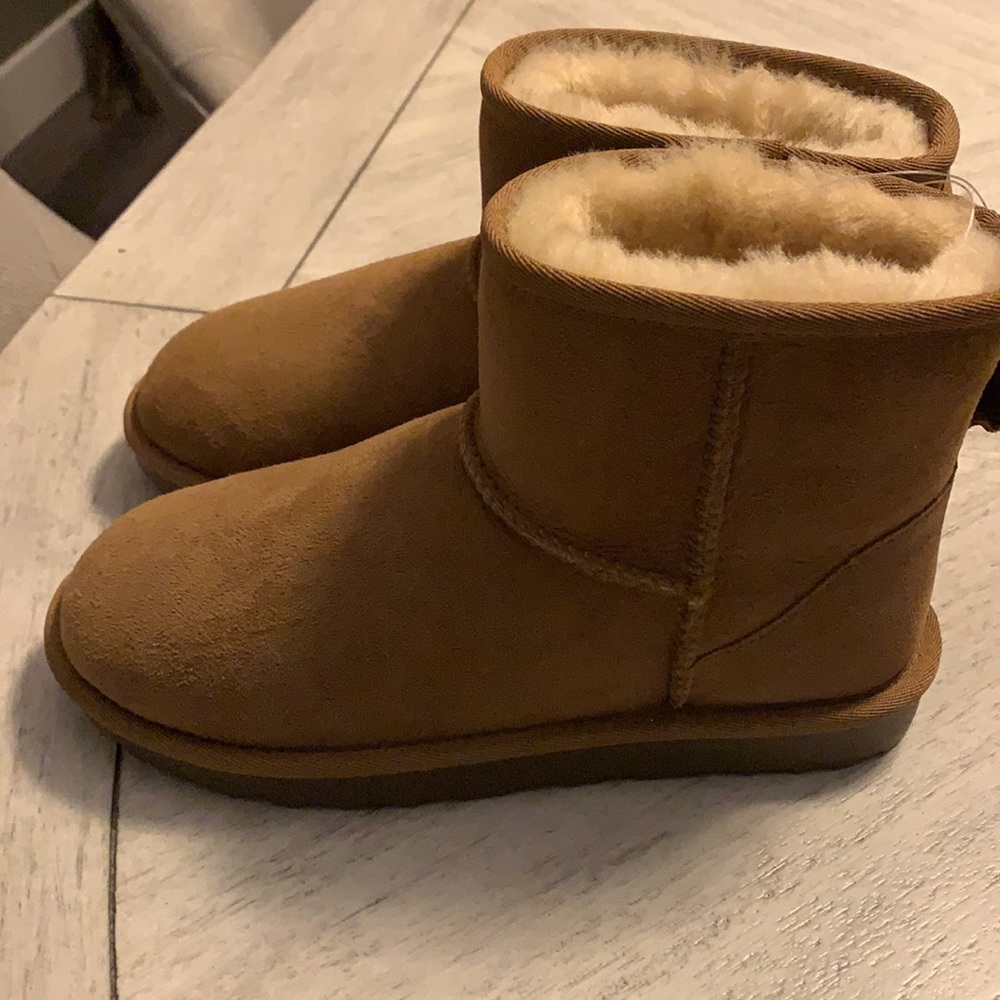 Shearling Boots-Member’s Mark-W6-looks just like Koolaburra UGG-Sheepskin-NEW